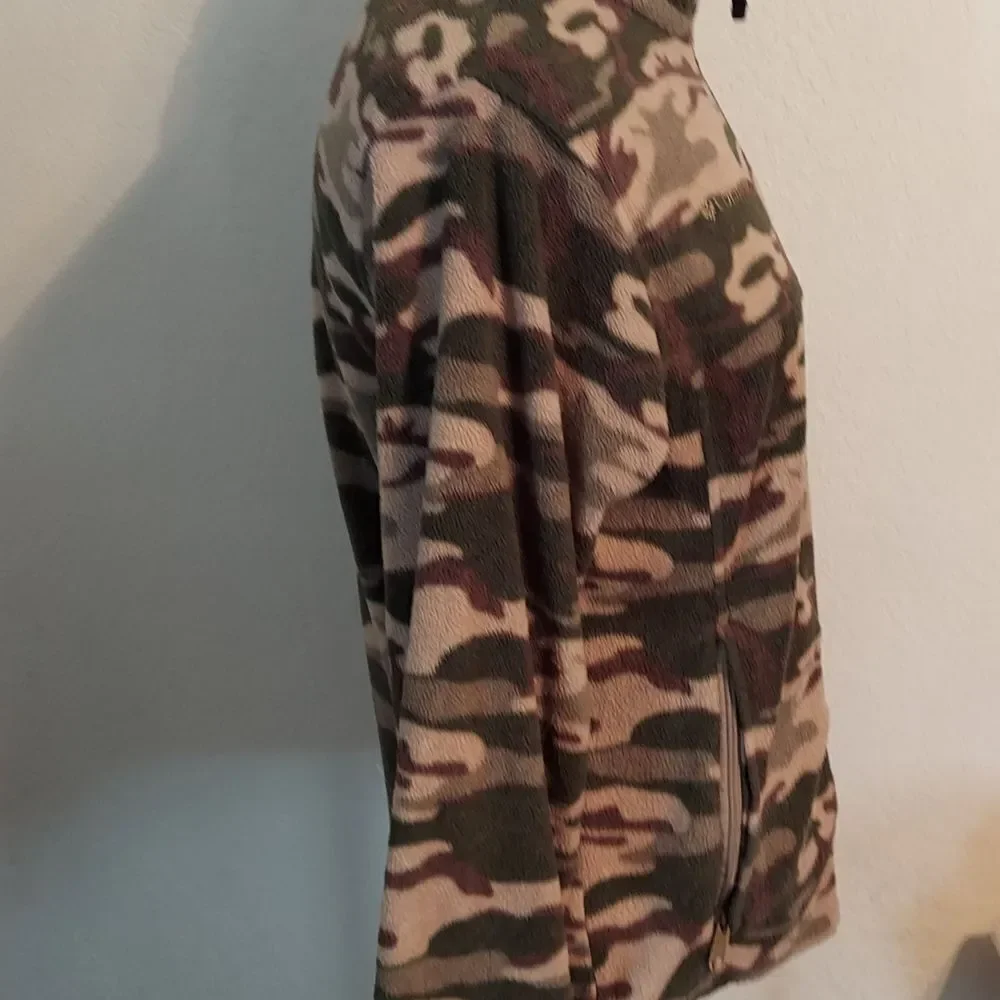 Columbia Fleece Camouflage Zip Up Jacket 14-16